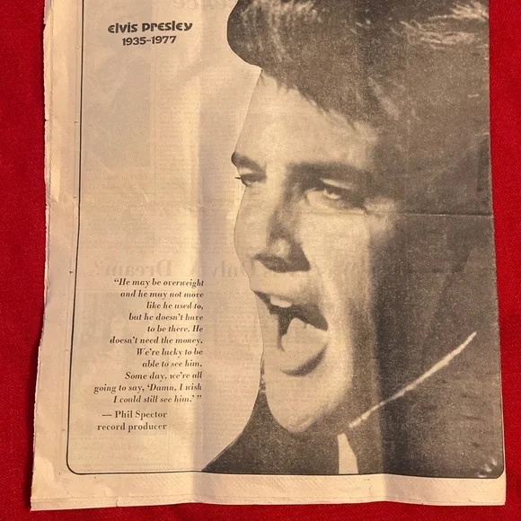Vintage Elvis Newspaper Keepsake Charlotte August 19 . 1977 - Picture 2 of 9